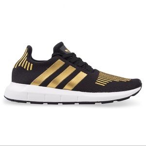 Women’s Adidas Swift Run Shoes
